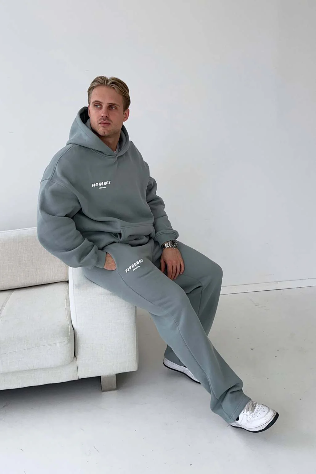 SPORTY OVERSIZED HOODIE - Image 8